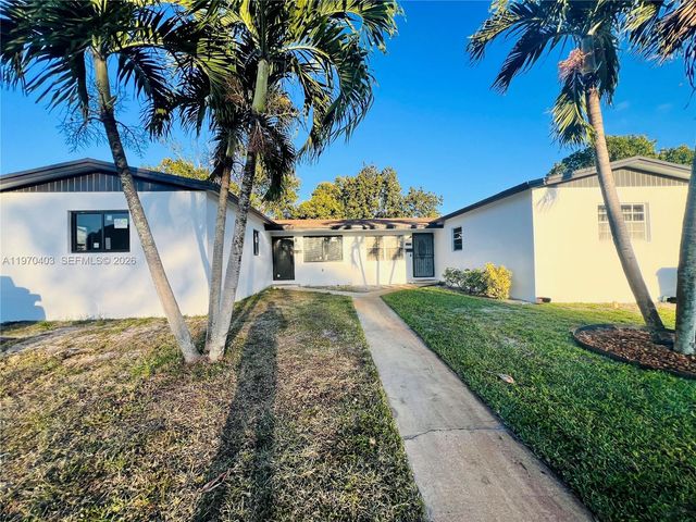 19133 NW 35th Ave, Miami Gardens, FL 33056