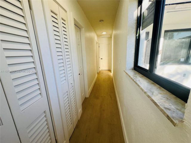 19133 NW 35th Ave, Miami Gardens, FL 33056