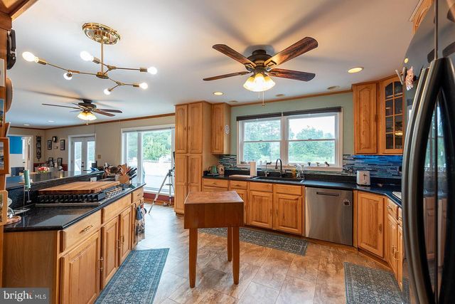 2613 HOOPERS ISLAND RD, Fishing Creek, MD 21634