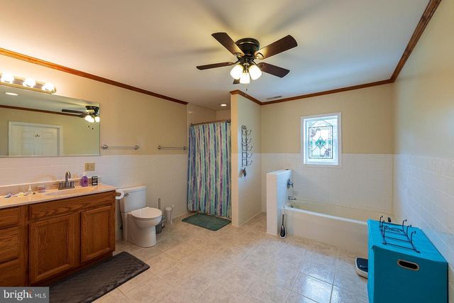 2613 HOOPERS ISLAND RD, Fishing Creek, MD 21634