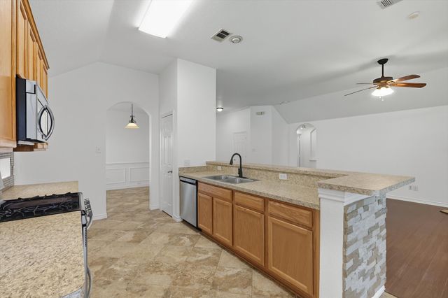 5904 Meadowglen Drive, Denton, TX 76226