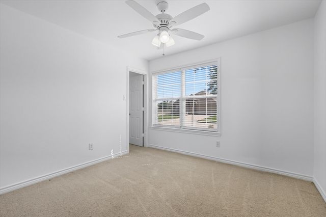 5904 Meadowglen Drive, Denton, TX 76226