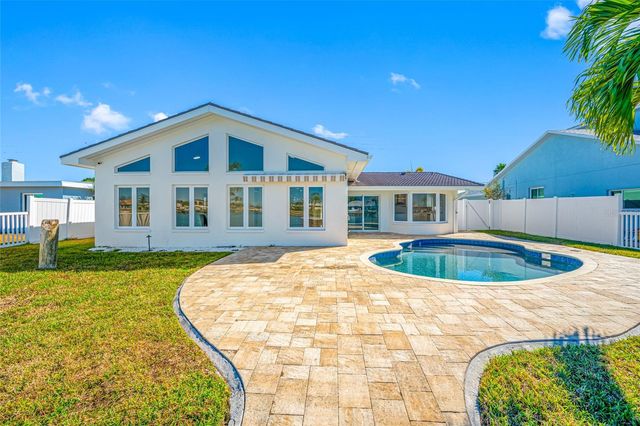 600 115TH AVENUE, Treasure Island, FL 33706