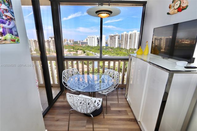 1000 Island Boulevard 2005, Aventura, FL 33160