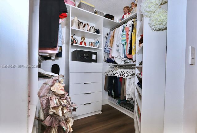 1000 Island Boulevard 2005, Aventura, FL 33160