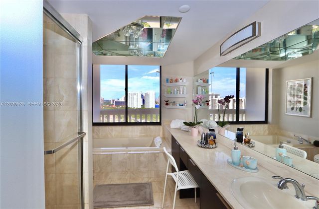 1000 Island Boulevard 2005, Aventura, FL 33160