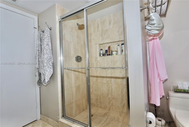 1000 Island Boulevard 2005, Aventura, FL 33160