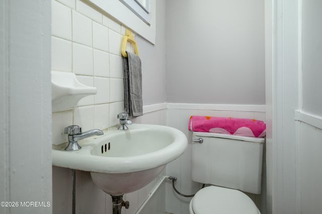 22 Brevent Avenue, Leonardo, NJ 07737
