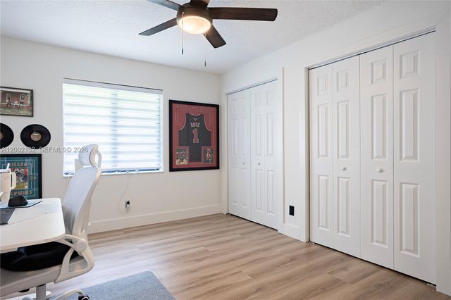 1030 NW 95th Ter, Plantation, FL 33322