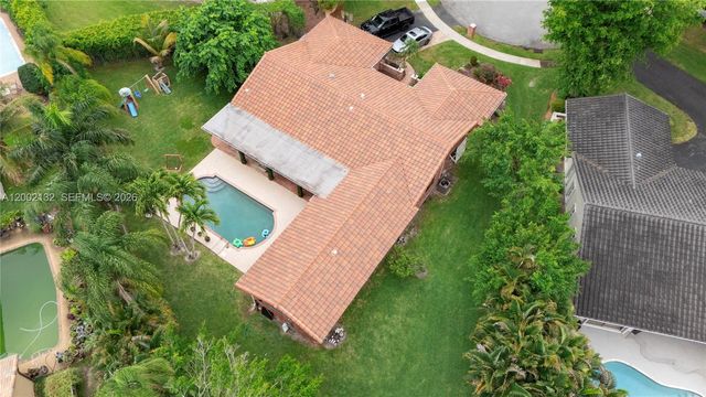 1030 NW 95th Ter, Plantation, FL 33322