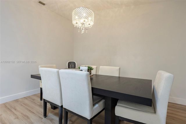 1030 NW 95th Ter, Plantation, FL 33322