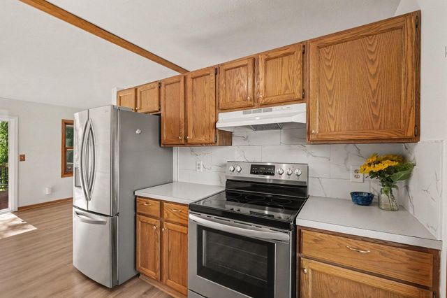 918 N Park Court NE, Grand Rapids, MI 49525