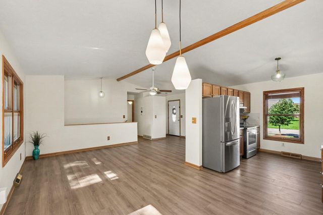 918 N Park Court NE, Grand Rapids, MI 49525