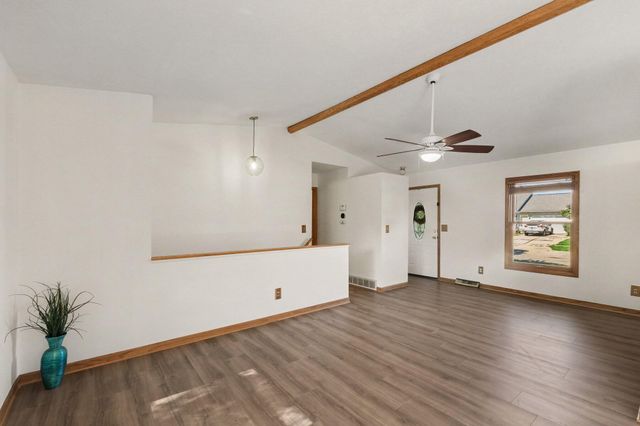 918 N Park Court NE, Grand Rapids, MI 49525