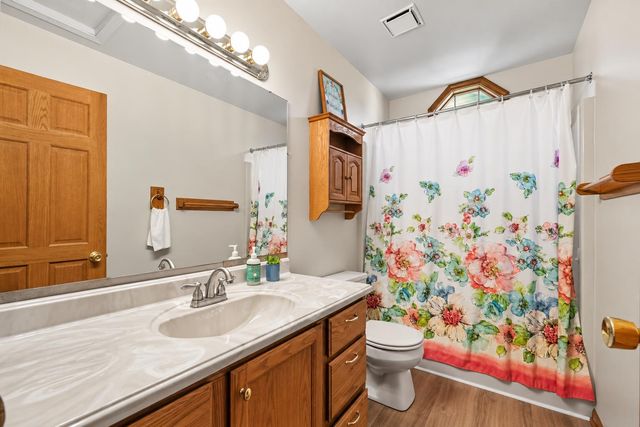 918 N Park Court NE, Grand Rapids, MI 49525
