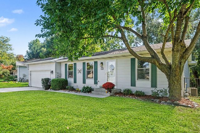 918 N Park Court NE, Grand Rapids, MI 49525