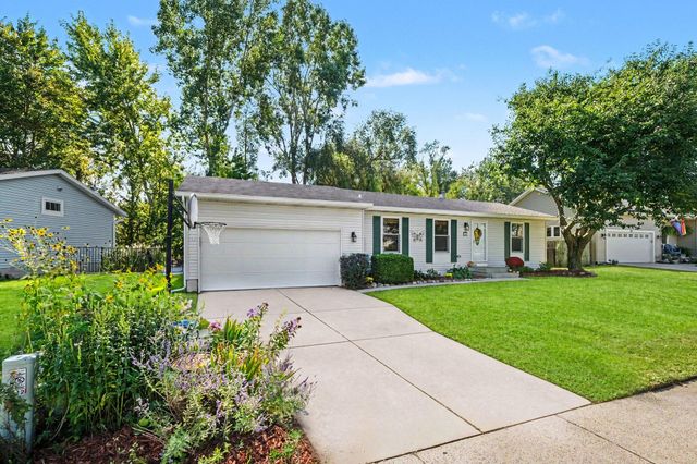 918 N Park Court NE, Grand Rapids, MI 49525