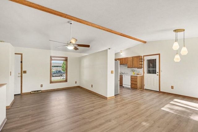 918 N Park Court NE, Grand Rapids, MI 49525