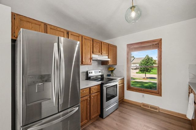 918 N Park Court NE, Grand Rapids, MI 49525