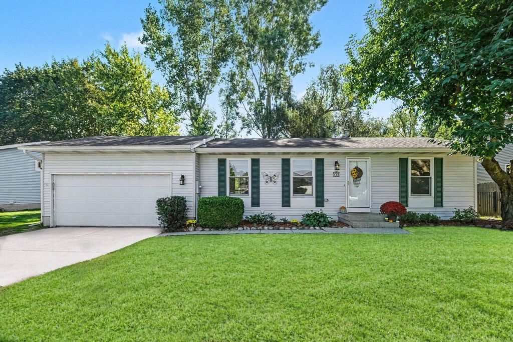918 N Park Court NE, Grand Rapids, MI 49525