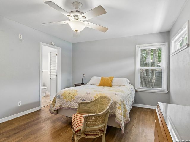 438 Oakleaf Drive, San Antonio, TX 78209