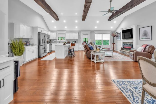 143 Lake Ridge Road, Somerset, KY 42503