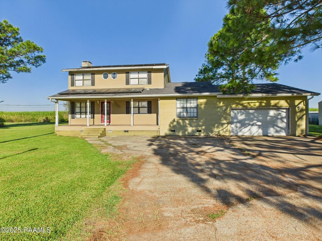 1712 Lillie Street, Jeanerette, LA 70544