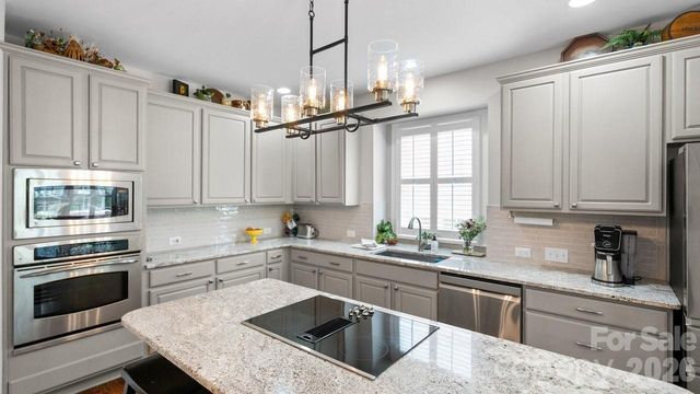 8716 Devonshire Drive, Huntersville, NC 28078