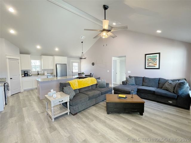 410 Brody's Way, Durant, OK 74701