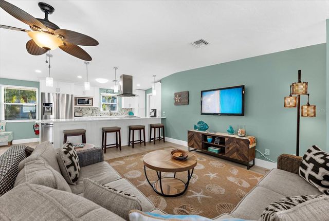 310 66TH STREET, Holmes Beach, FL 34217