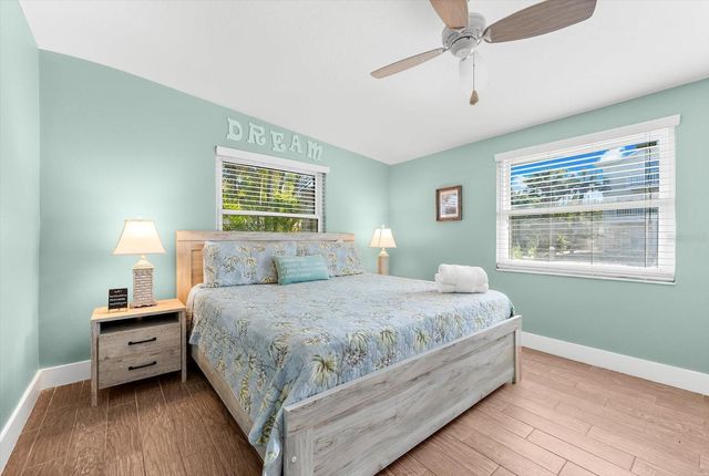 310 66TH STREET, Holmes Beach, FL 34217