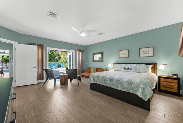 310 66TH STREET, Holmes Beach, FL 34217