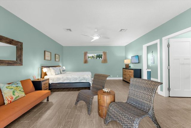 310 66TH STREET, Holmes Beach, FL 34217