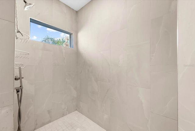 310 66TH STREET, Holmes Beach, FL 34217