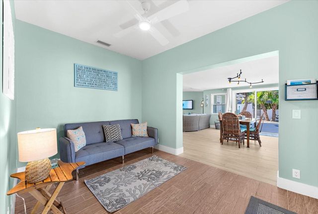 310 66TH STREET, Holmes Beach, FL 34217