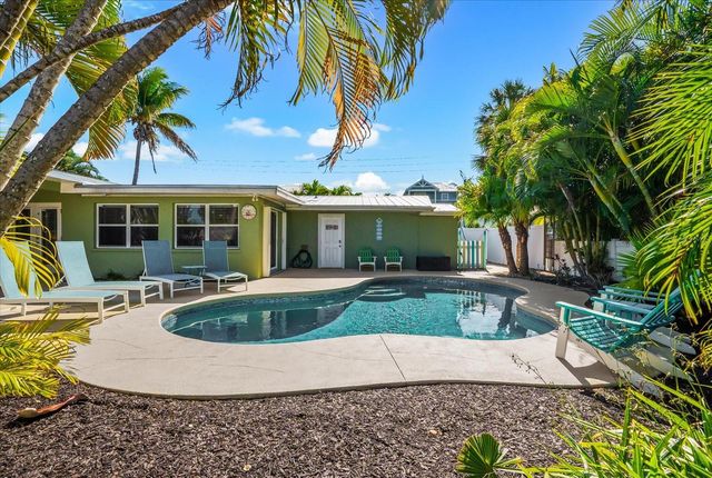 310 66TH STREET, Holmes Beach, FL 34217