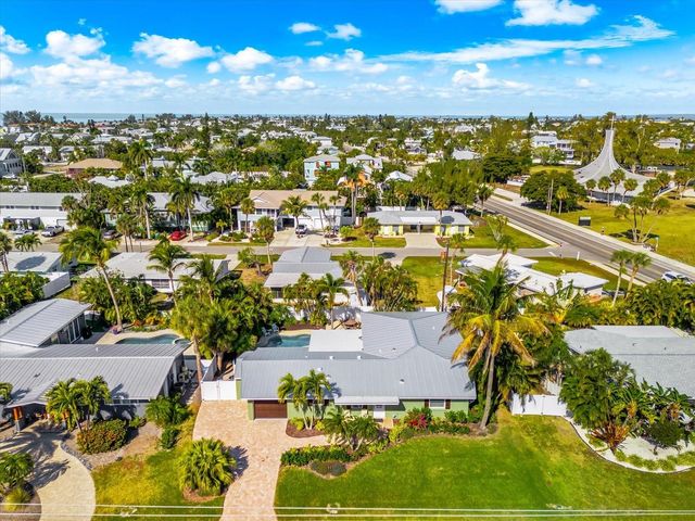 310 66TH STREET, Holmes Beach, FL 34217