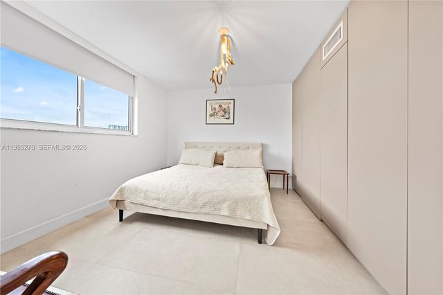 3703 NE 166th Street 406, North Miami Beach, FL 33160