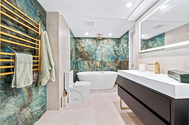 3703 NE 166th Street 406, North Miami Beach, FL 33160