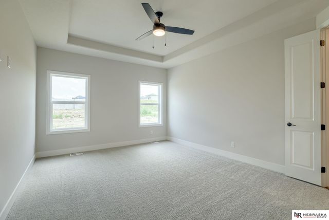 7805 N 167 Avenue, Bennington, NE 68007