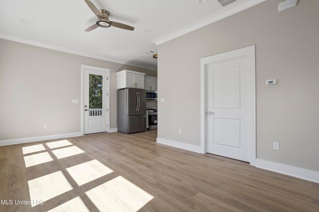 135 Cedar Street, Biloxi, MS 39530