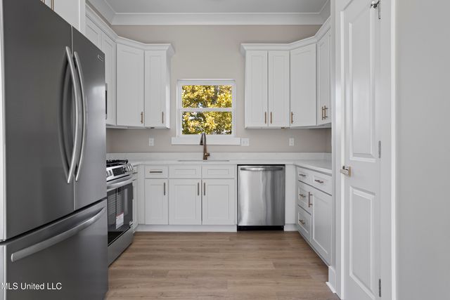 135 Cedar Street, Biloxi, MS 39530