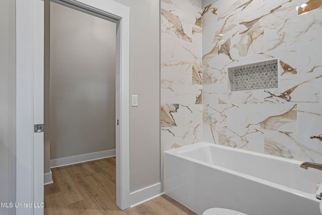 135 Cedar Street, Biloxi, MS 39530