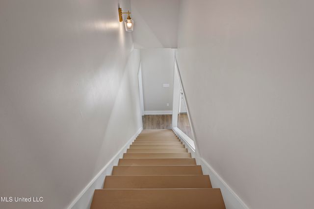 135 Cedar Street, Biloxi, MS 39530