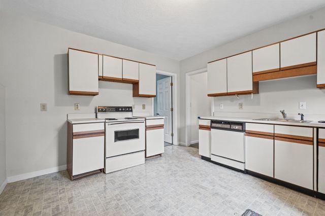 340 Lowell Street, Lexington, MA 02420