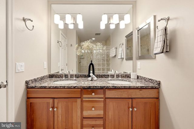 3302 GENTLE CT, Alexandria, VA 22310