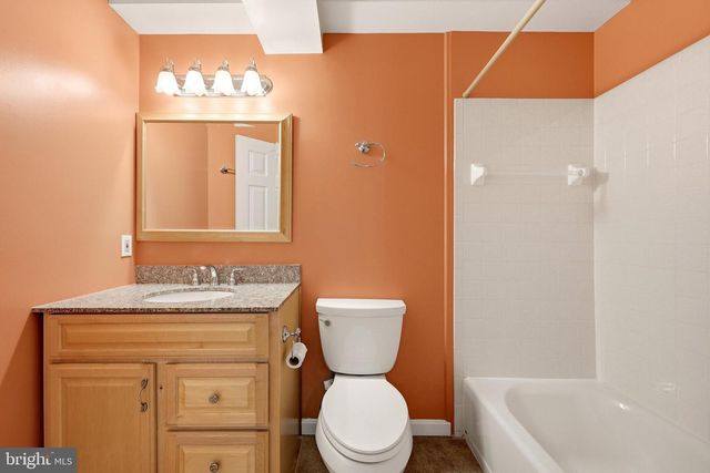 3302 GENTLE CT, Alexandria, VA 22310