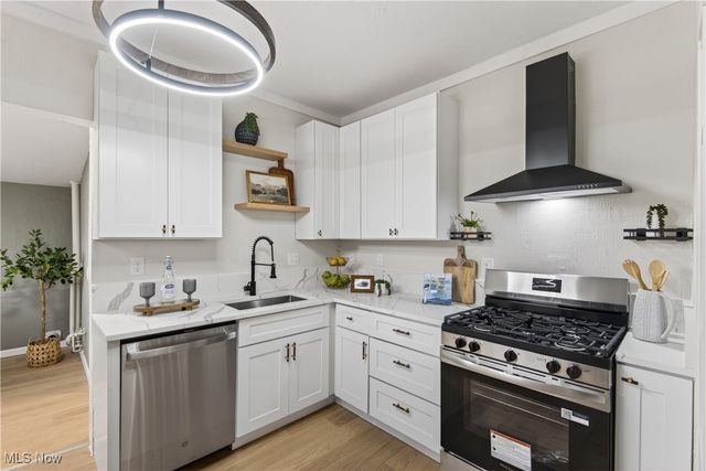 605 W Shore Boulevard, Sheffield Lake, OH 44054