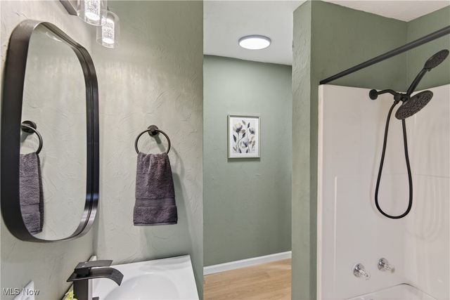 605 W Shore Boulevard, Sheffield Lake, OH 44054