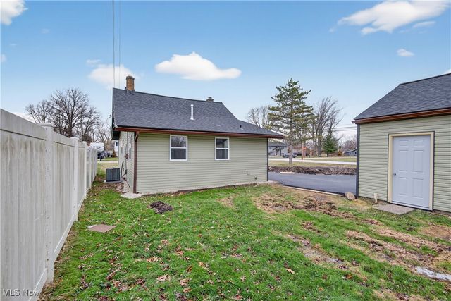 605 W Shore Boulevard, Sheffield Lake, OH 44054